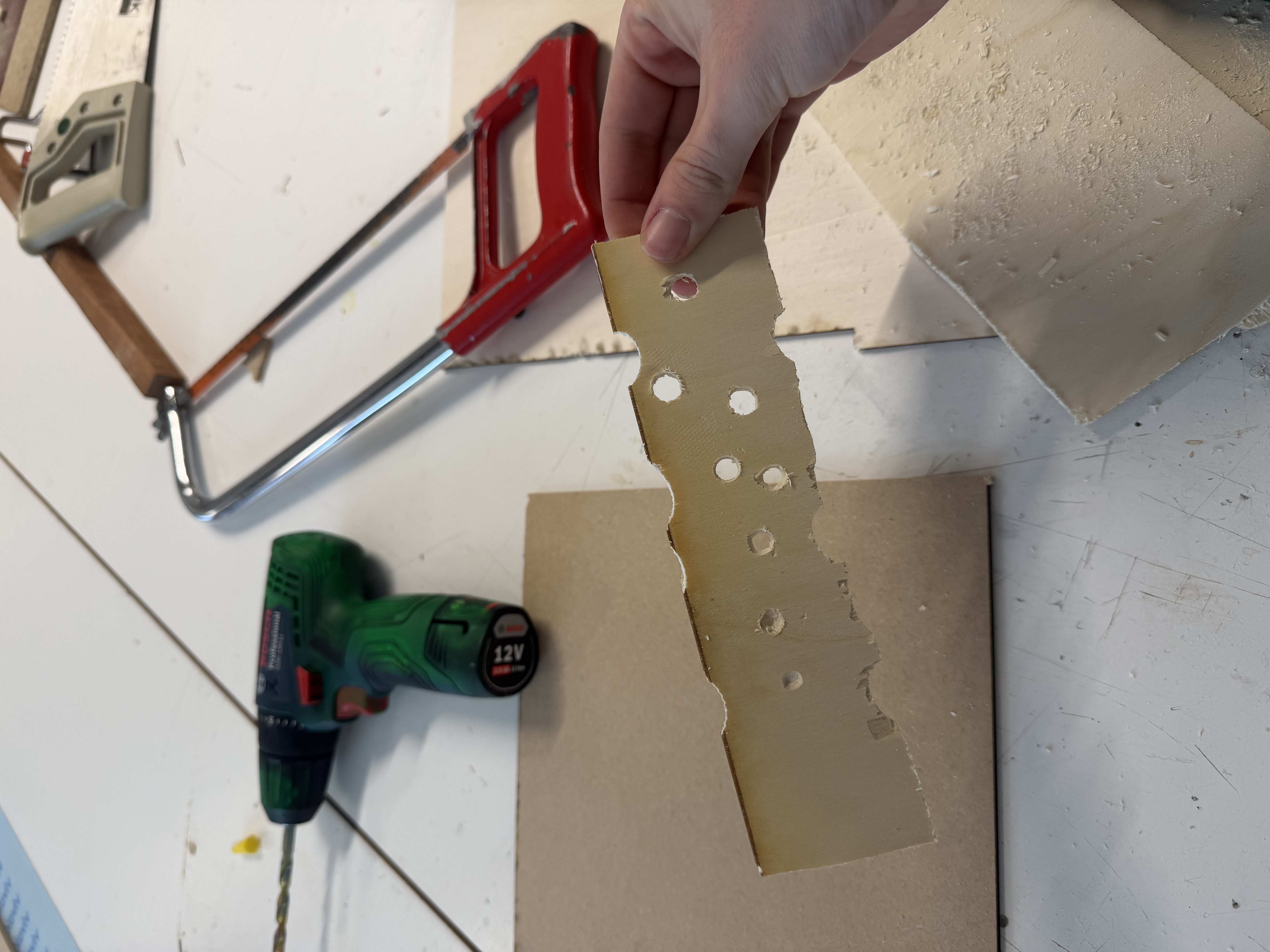 resultaat van het zagen en boren